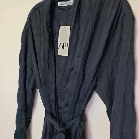 ZARA V-Neck Limited Edition Robe Dress Wrinkle Effect Silky Belt Navy - Picture 3 of 8